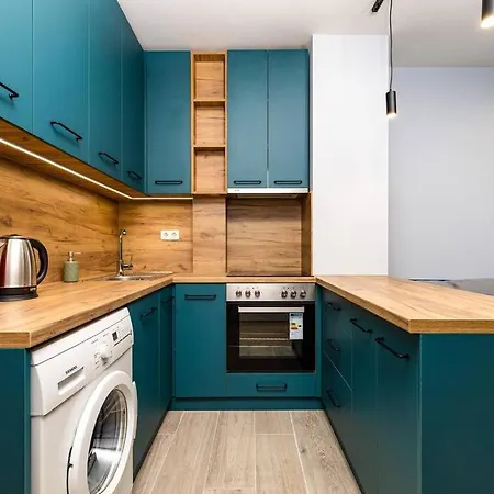 شقة Brand New Modern 1br With Private Parking Included بلوفديف
